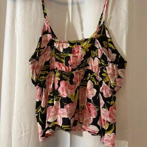 Floral Tank Blouse - Picture 9 of 9